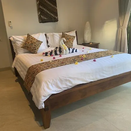 Villa Sali: Luxury Beach Villa With Staff!