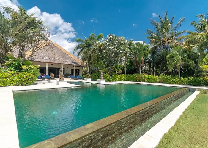 Sali: Luxury With Staff! Villa Bubunan