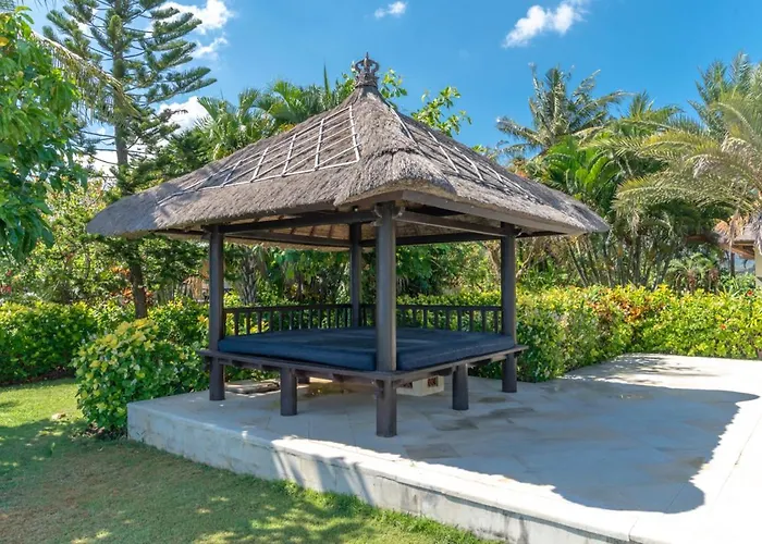 Sali: Luxury With Staff! Villa