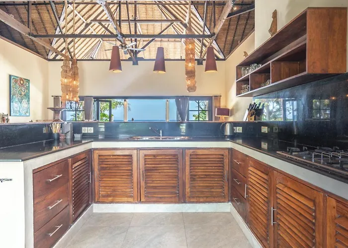 Sali: Luxury With Staff! Villa Bubunan