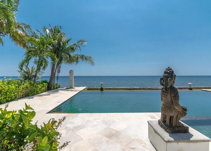 Sali: Luxury With Staff! Bubunan