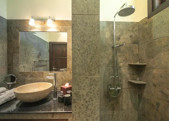 Villa Sali: Luxury With Staff! *