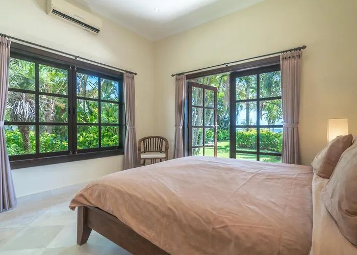 Sali: Luxury With Staff! Villa