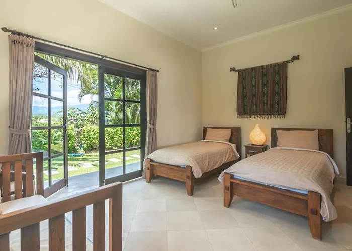 Villa Sali: Luxury With Staff!